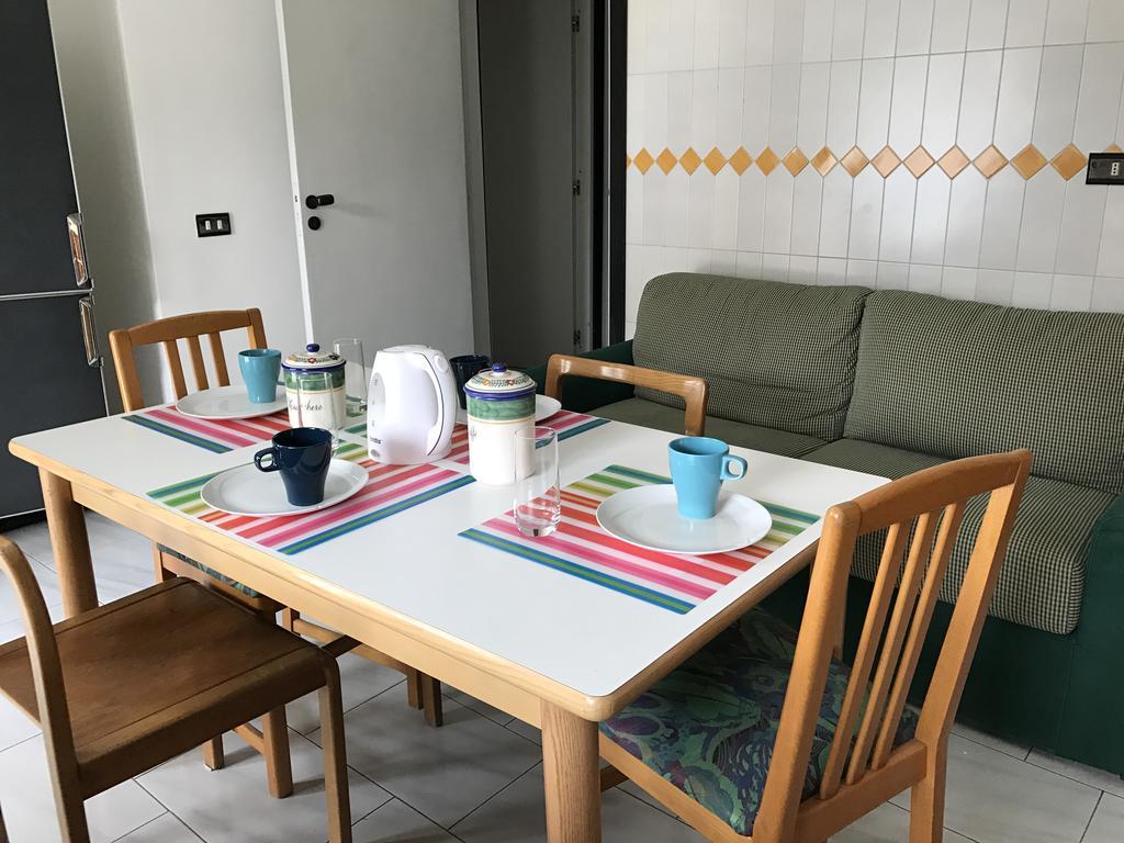 דירות נאפולי Casa Tiziana מראה חיצוני תמונה