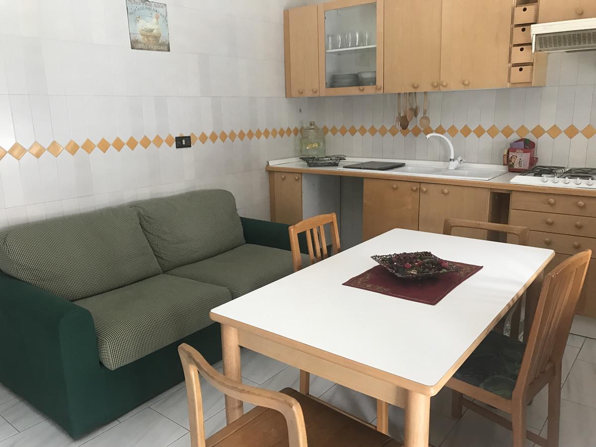 דירות נאפולי Casa Tiziana מראה חיצוני תמונה